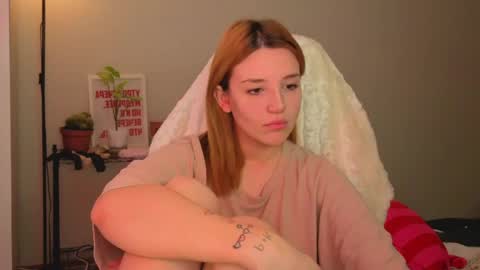 Snapshot of lunatale chatting on 26, 4, 2026 Kate online show from 26, 4, 2026