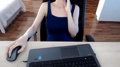 lunavibe_ online show from 18, 6, 2026