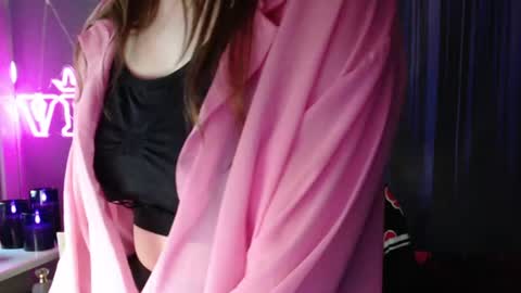 Snapshot of lunaxcherry chatting on 17, 6, 2026 LunaXcherry online show from 17, 6, 2026