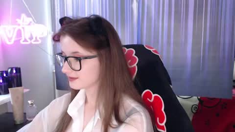 Snapshot of lunaxcherry chatting on 25, 6, 2026 LunaXcherry online show from 25, 6, 2026