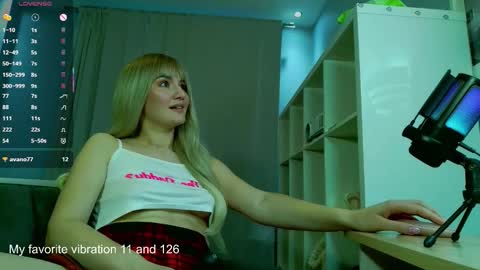 Snapshot of lunaxloverx chatting on 2, 10, 2025 LunaXLoverx online show from 2, 10, 2025