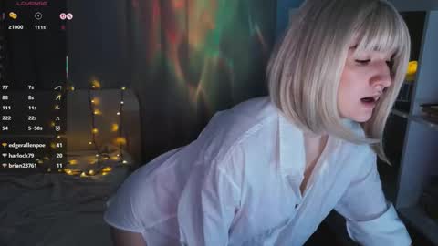 Snapshot of lunaxloverx chatting on 19, 11, 2025 LunaXLoverx online show from 19, 11, 2025