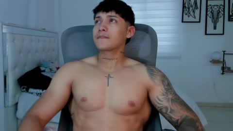 Snapshot of lunay_xtreemboy chatting on 25, 4, 2026 Lunay online show from 25, 4, 2026