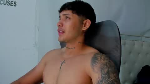 Snapshot of lunay_xtreemboy chatting on 2, 7, 2026 Lunay online show from 2, 7, 2026