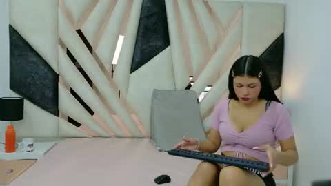 Luna y Sebastian online show from 13, 7, 2026