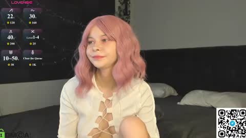 Snapshot of lune_fallenstar chatting on 14, 7, 2026 Lune FallenStar online show from 14, 7, 2026
