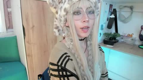 lunivyra online show from 23, 7, 2026