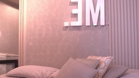 Snapshot of lunna_velvet chatting on 5, 11, 2025 Luna online show from 5, 11, 2025