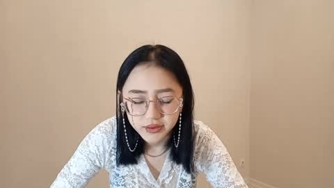 Roxie online show from 12, 4, 2026