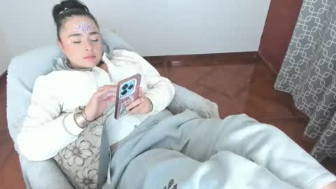 PAULINA online show from 1, 4, 2026