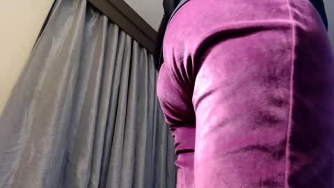 .Clarissa. Follow me on Instagram   miss buns  online show from 17, 2, 2025