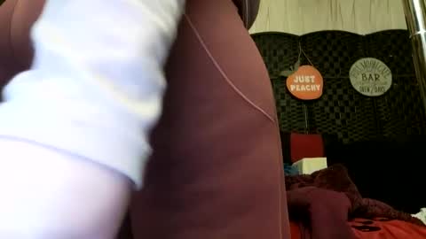 .Clarissa. Follow me on Instagram   miss buns  online show from 26, 2, 2025