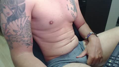 Snapshot of lushboy90 chatting on 18, 1, 2025 lushboy90 online show from 18, 1, 2025