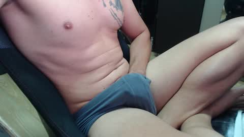 Snapshot of lushboy90 chatting on 10, 2, 2025 lushboy90 online show from 10, 2, 2025