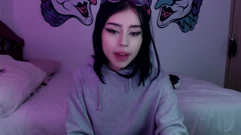 Valerie  April   online show from 3, 12, 2024