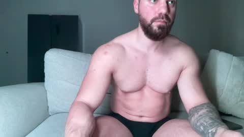 Snapshot of lustlinked chatting on 14, 11, 2025 Lust Linked online show from 14, 11, 2025