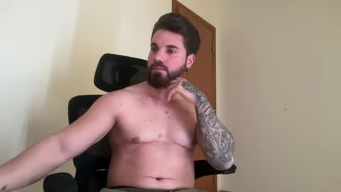 Snapshot of lustlinked chatting on 23, 4, 2026 Lust Linked online show from 23, 4, 2026