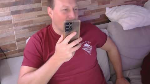 Snapshot of lustonfan chatting on 30, 4, 2026 lustonfan online show from 30, 4, 2026