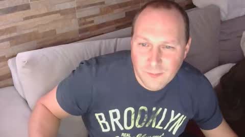 Snapshot of lustonfan chatting on 1, 5, 2026 lustonfan online show from 1, 5, 2026