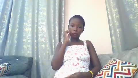 Snapshot of lustrousnerd chatting on 27, 12, 2024 Noreh online show from 27, 12, 2024