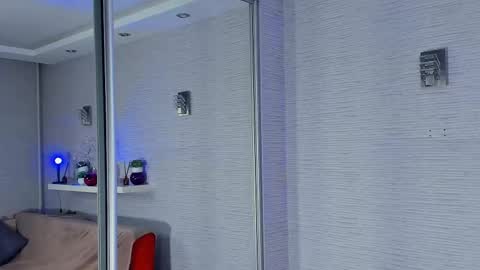 Isabel online show from 5, 3, 2025