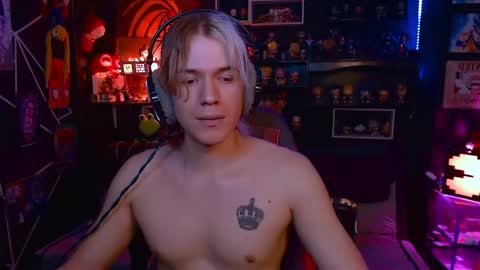 Snapshot of lustymatt chatting on 14, 10, 2025 lustymatt online show from 14, 10, 2025