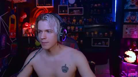 Snapshot of lustymatt chatting on 18, 10, 2025 lustymatt online show from 18, 10, 2025