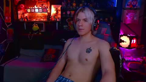 Snapshot of lustymatt chatting on 29, 10, 2025 lustymatt online show from 29, 10, 2025