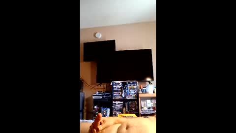 Snapshot of luv2cum4u612 chatting on 5, 4, 2026 luv2cum4u612 online show from 5, 4, 2026