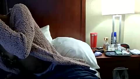 luvbug555 online show from 4, 11, 2025