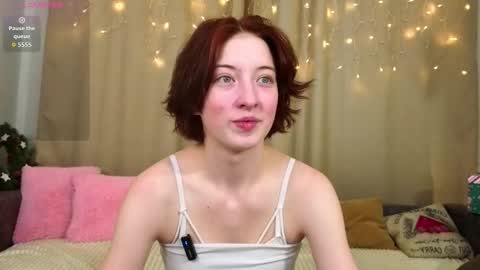 Snapshot of luvenianitschke chatting on 18, 12, 2025 Sasha online show from 18, 12, 2025