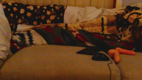 Snapshot of luvthecam2 chatting on 6, 1, 2025 M Jordan online show from 6, 1, 2025