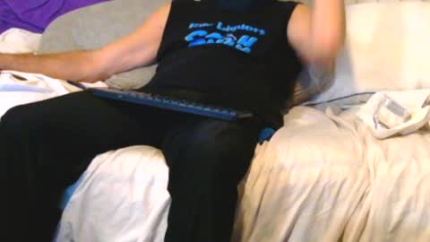 Snapshot of luvthecam2 chatting on 7, 1, 2025 M Jordan online show from 7, 1, 2025