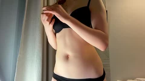 lux_angel online show from 9, 4, 2026