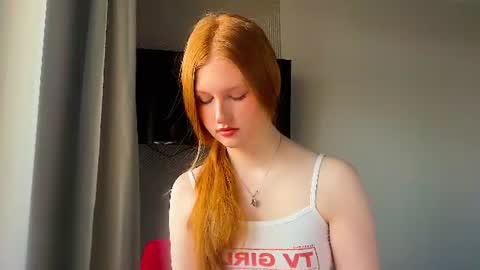 Snapshot of lux_angel chatting on 24, 6, 2026 lux_angel online show from 24, 6, 2026