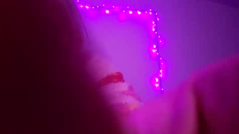 Snapshot of lux_lover69 chatting on 17, 11, 2025 lux_lover69 online show from 17, 11, 2025