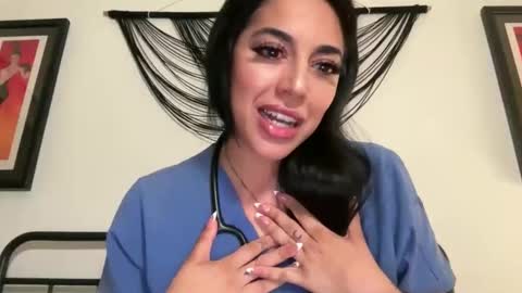 Snapshot of luxcher22 chatting on 8, 4, 2026 luxcher22 online show from 8, 4, 2026