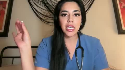 Snapshot of luxcher22 chatting on 15, 4, 2026 luxcher22 online show from 15, 4, 2026