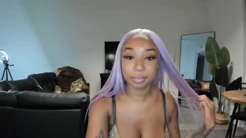 LUXE DOLL online show from 16, 9, 2025