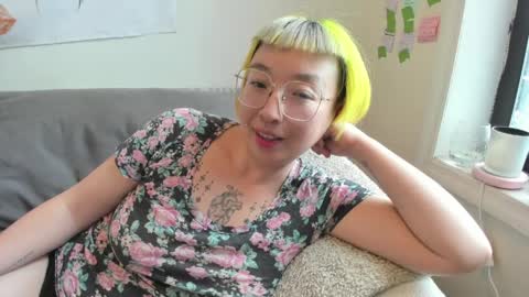 LuxGray online show from 31, 3, 2026