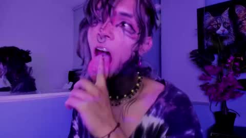 Luxiel 3 online show from 12, 11, 2025