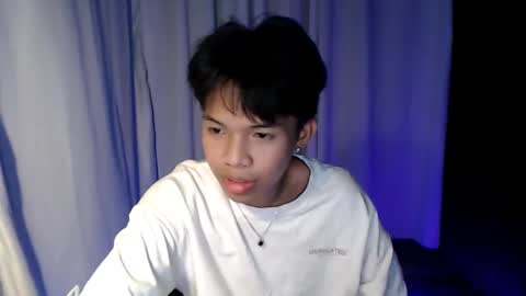 Snapshot of luxirfy_xx chatting on 7, 3, 2026 luxirfy online show from 7, 3, 2026