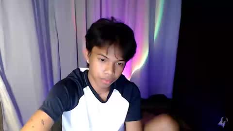 Snapshot of luxirfy_xx chatting on 5, 4, 2026 luxirfy online show from 5, 4, 2026