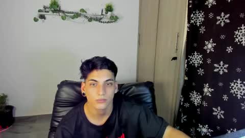 Snapshot of luxrx chatting on 24, 4, 2026 luxrx online show from 24, 4, 2026