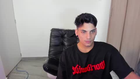 Snapshot of luxrx chatting on 10, 6, 2026 luxrx online show from 10, 6, 2026
