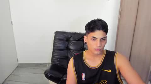 Snapshot of luxrx chatting on 11, 6, 2026 luxrx online show from 11, 6, 2026