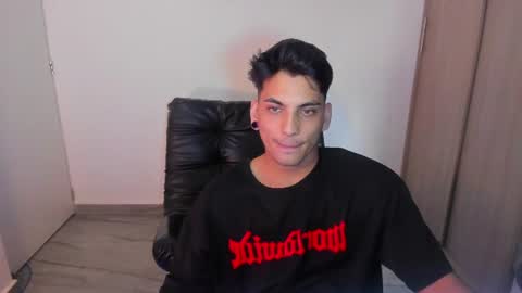 Snapshot of luxrx chatting on 20, 6, 2026 luxrx online show from 20, 6, 2026