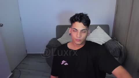 Snapshot of luxrx chatting on 19, 7, 2026 luxrx online show from 19, 7, 2026