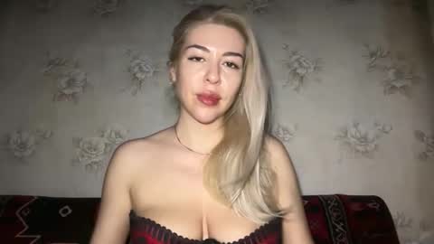 LuxSonyaStar online show from 6, 5, 2026