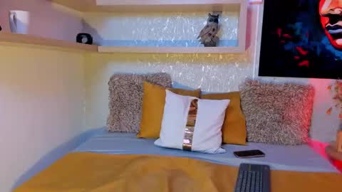    online show from 11, 10, 2025